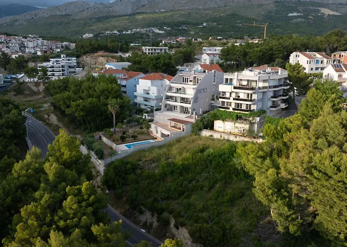 Nala Luxury Podstrana