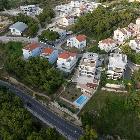 Nala Luxury Podstrana