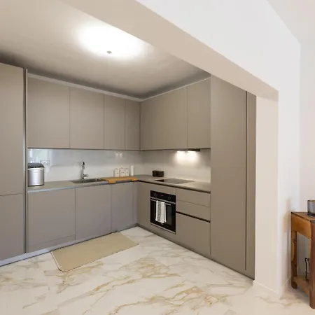 Nala Luxury Podstrana