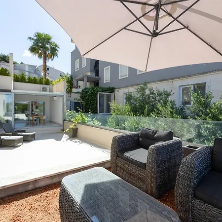 Nala Luxury Podstrana